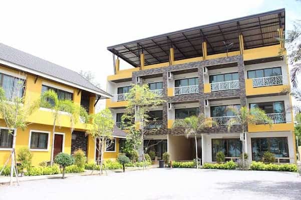 Yellow-House-Rayong-ที่พักระยองติดทะเล-itravel
